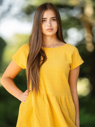 Kdo by odolal této nádherné sluníčkové barvě, ne ještě perfektnější materiálu = Mušelín. Krásné, pohodlné, vzdušné,...