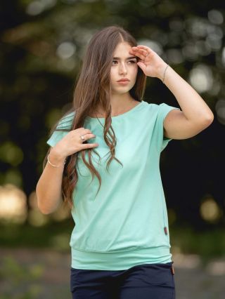 Čas na tričko? Hana jsou univerzální, pohodlné trička pro každou příležitost. Potřebuješ: 💋 pohodlí 💋 kvalitní střih 💋...